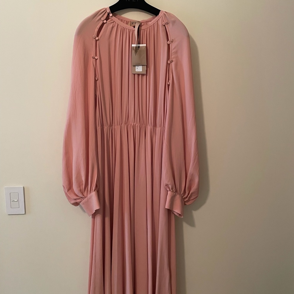 No. 21 baby pink silk dress